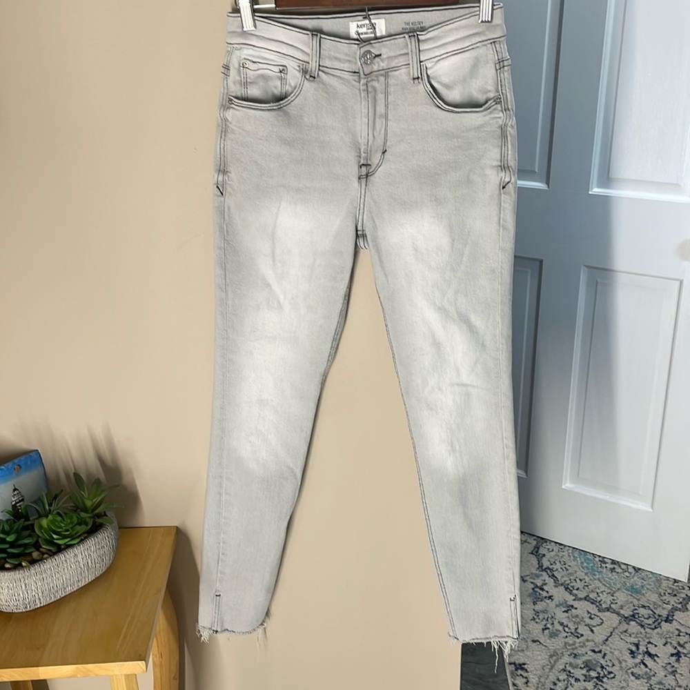 Kensie jeans the Kelsey high rise skinny raw hem